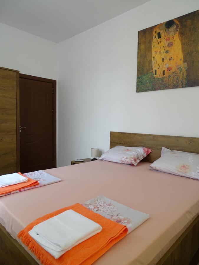 Charming Apartment In The Heart Of The Town Veliko Tărnovo Esterno foto